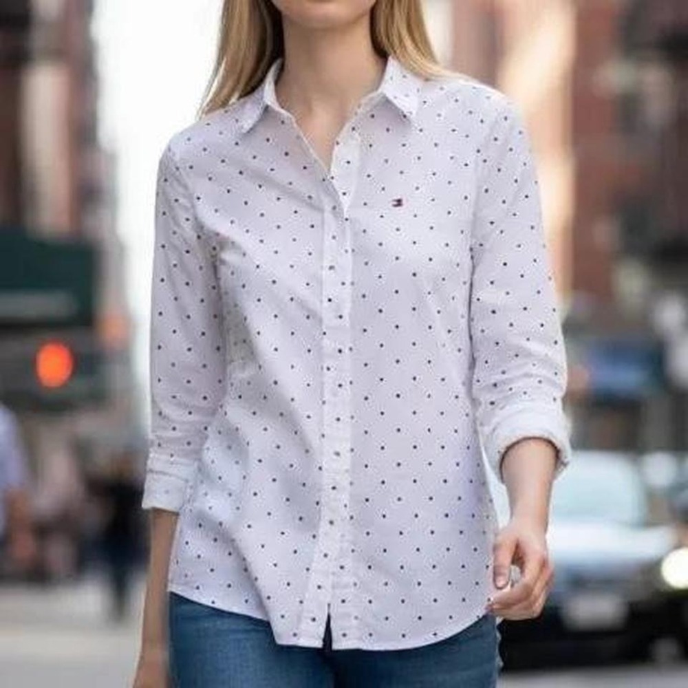 Tommy Hilfiger Women's cotton polka dot light weight button down size L